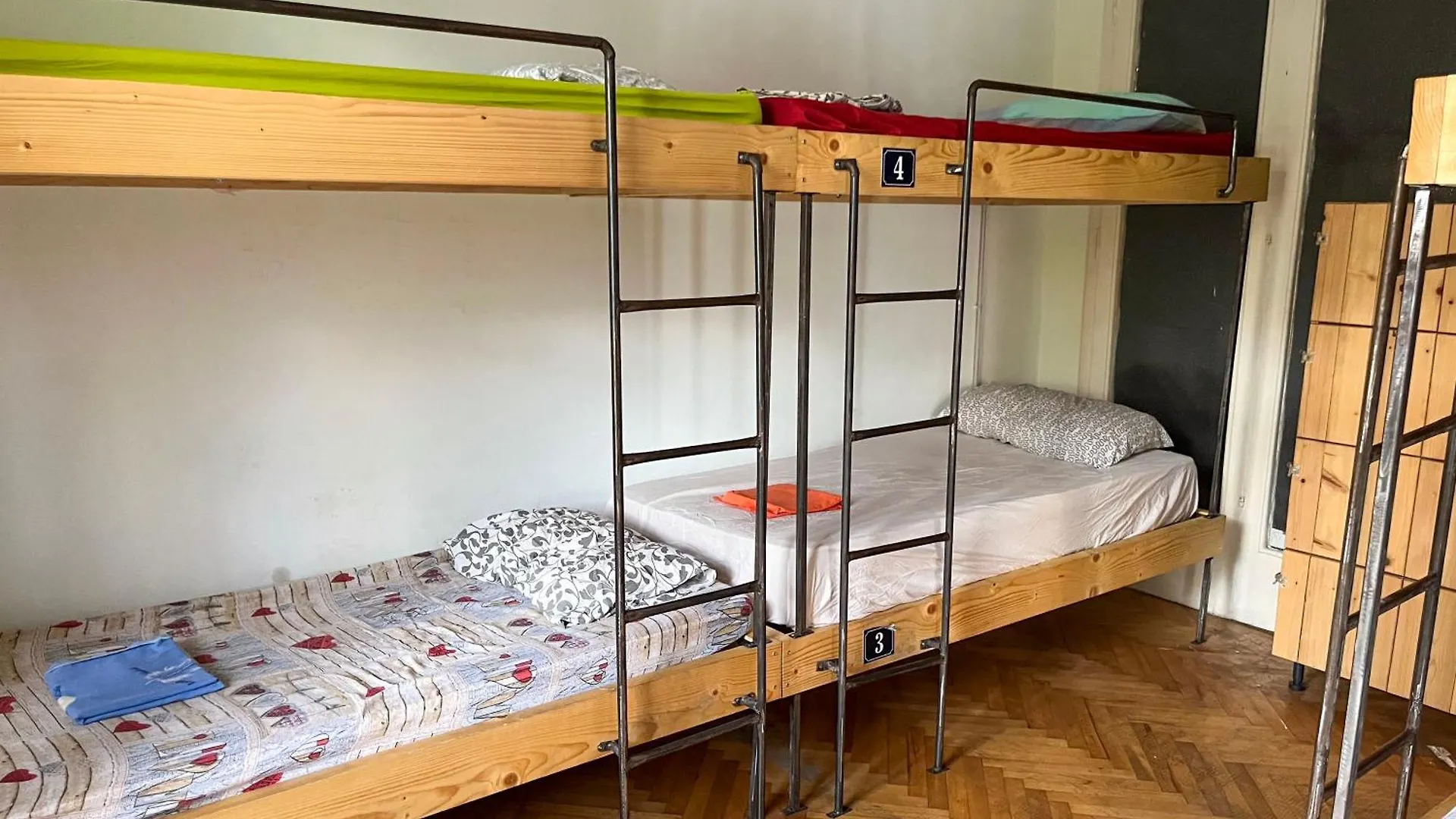 Milingona City Center Hostel Tirana Albanien
